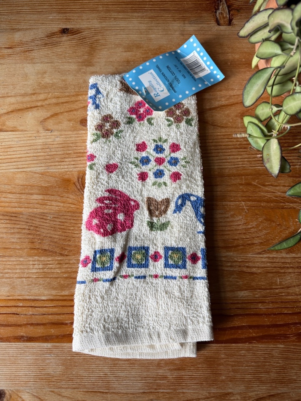 Vintage Cottagecore Hand Towel